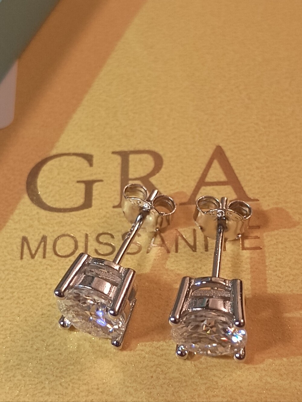 2CT Moissanite Prong Studs Earrings Real 925 Silver 18k G/P GRA Certificate💎 - Picture 6 of 8
